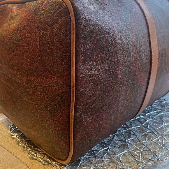 ETRO Duffle bag w/ luggage tag & lock and key. EUC! - Picture 9 of 17